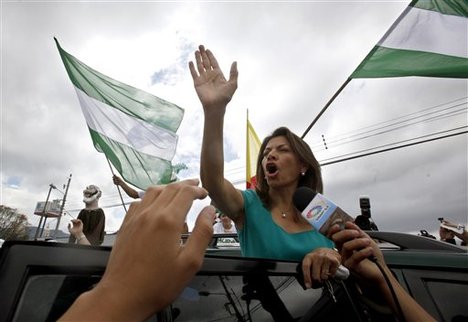 laura chinchilla campaigning