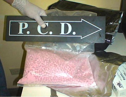 In August, Costa Rica’s Drug Control Police (PCD) dismantled an international ring that was sending cocaine to Europe and importing ecstasy by mail. In total, authorities seized 11,109 doses of ecstasy and 1,571 grams of cocaine. (Courtesy of the Ministry of Public Security)