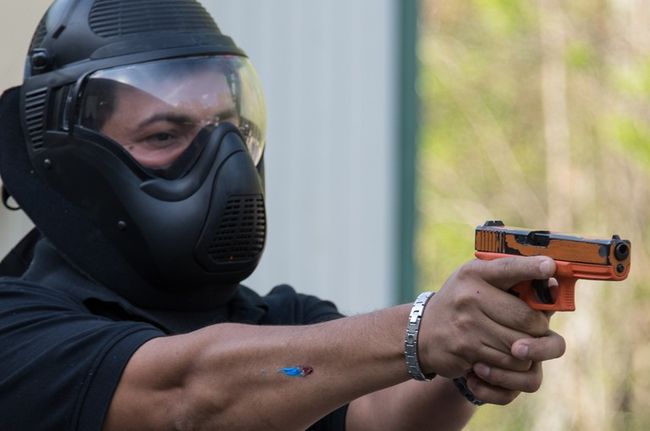 Anti-gang training: A participant in the Central American Community Impact Exchange (CACIE) takes aim during tactical training at the FBI’s Quantico, Virginia campus. [Photo: FBI]