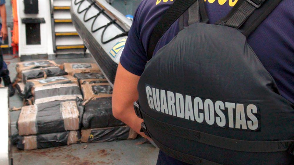 Authorities discovered nearly one ton of cocaine on the vessel. (Photo: Ministry of Public Security)